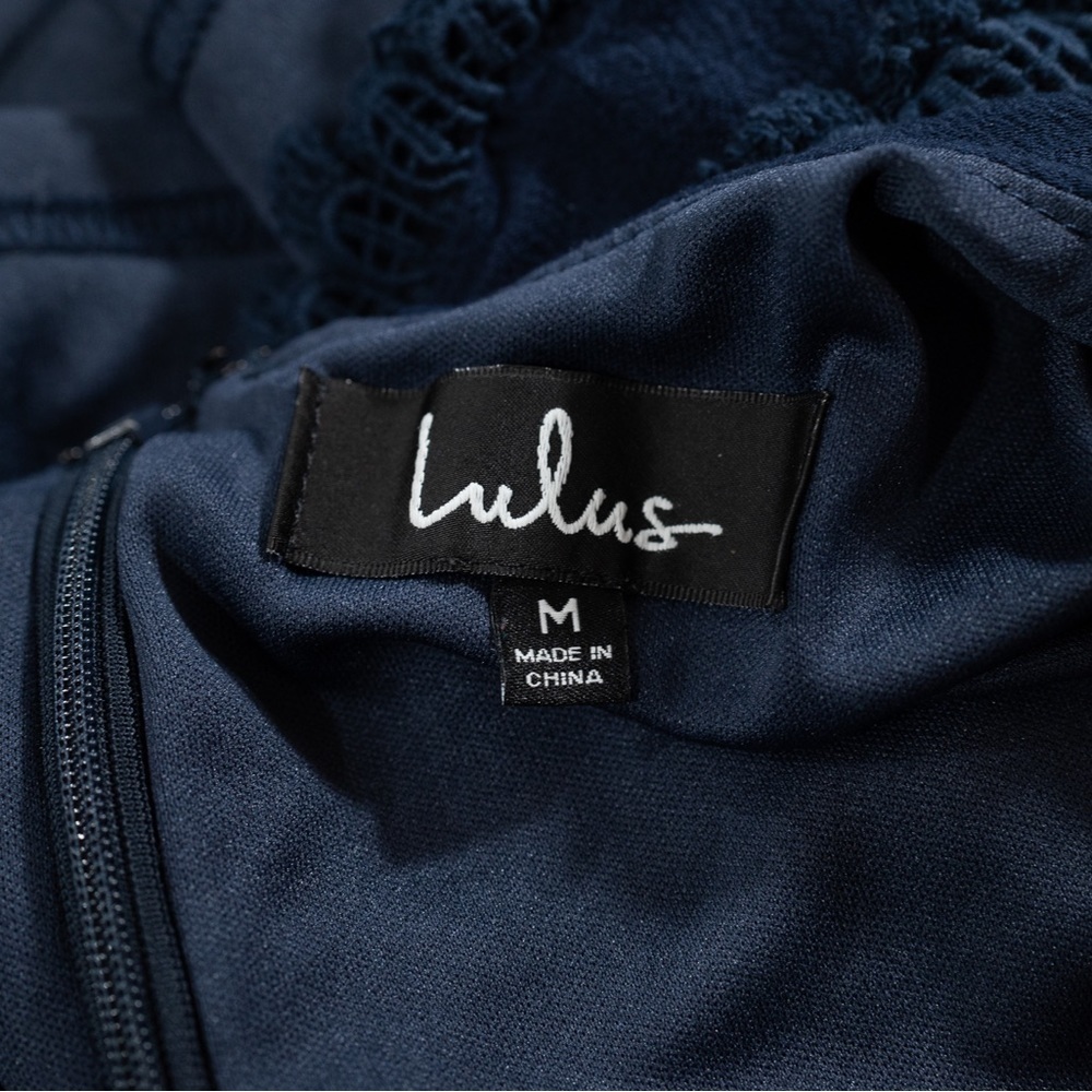 Lulus Buenos Aires shift dress - Picture 2 of 3